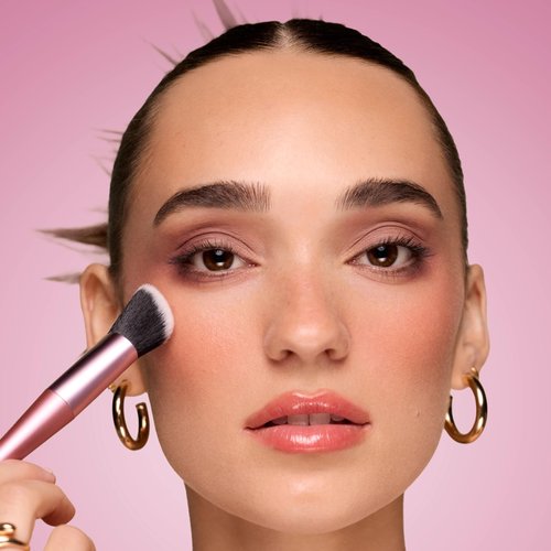 Real Techniques Cat Paw Blush Brush, Liquid & Cream Blush Makeup Brush, Unique Paw Shape for Lifted Natural Color, Soft UltraPlush Blending Bristles, Cruelty-Free, 1 Count