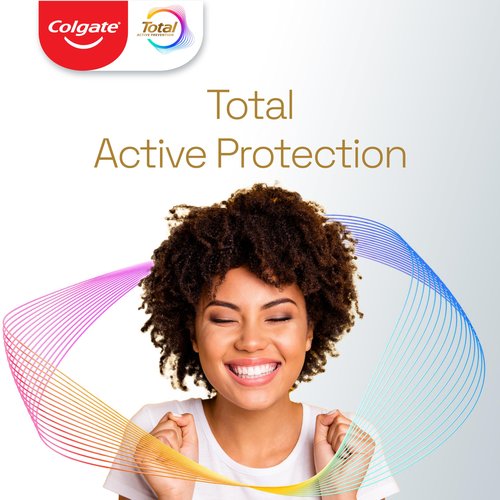 Colgate Total Active Prevention Foaming Clean Medium Toothbrushes, Medium Bristle Toothbrush Pack for Plaque Removal, Helps Reach Deeper Along The Gumline and Between Teeth, White, 2 Pack