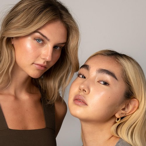 RMS Beauty Luminizer Glow Quad – 4-in-1 Highlight & Bronze Palette – Includes Living Luminizer & Buriti Bronzer – Creamy, Nourishing, Travel-Friendly Makeup – 0.14 oz