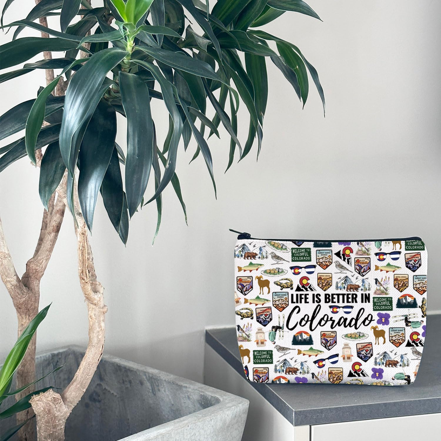 WCGXKO Colorado Travel Trip Gift Life Is Better In Colorado Makeup Bag Colorado Vacation Souvenirs (Better In Colorado)