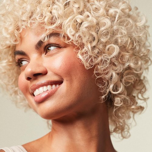 Paul Mitchell Platinum Blonde Violet Shampoo - Banish Brass & Brighten Light to Medium Blonde, Silver, Gray, or White Hair