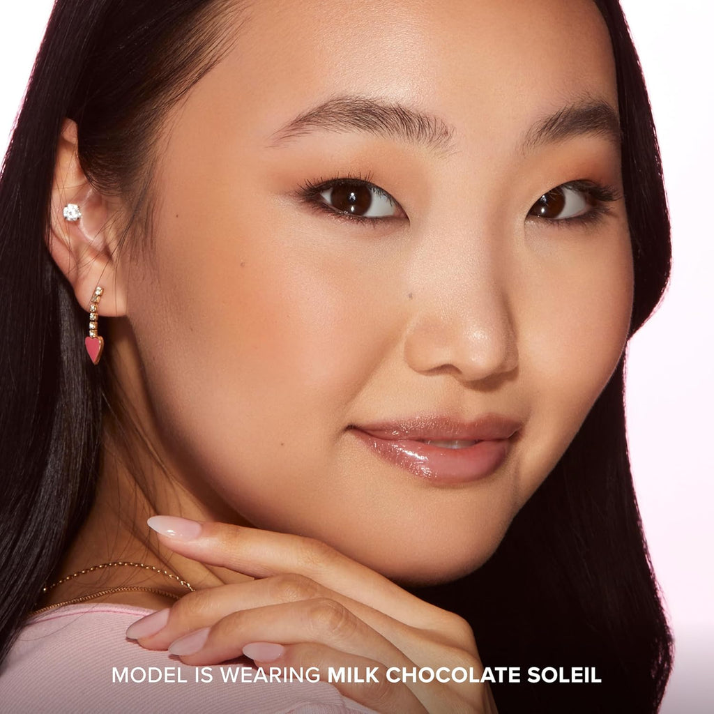 Too Faced Chocolate Soleil Matte Bronzer - Natural Skin-Like Finish for a Sun-Kissed Glow