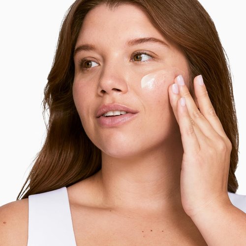 Clinique Dramatically Different Moisturizing Lotion+ | Hydrating Formula for Dry Skin | SPF 35