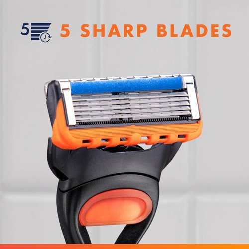 Gillette Fusion5 Razors - Comfortable Shaving with 4 Blade Refills & Lubrastrip | 1 Razor Included