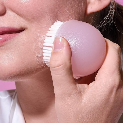 EcoTools Deep Cleansing Facial Brush, Makeup Remover Tool + Dry Brushing Body Brush for Circulation, Cellulite Massage, Dead Skin Removal, Self-Care Gifts