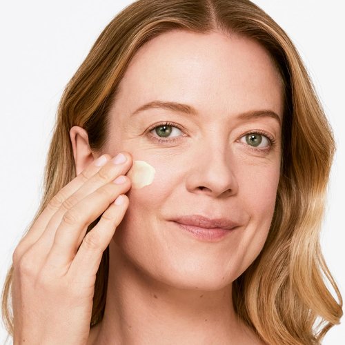 Clinique 3-Step Face Moisturizer - Dramatically Different Hydrating Cream for Dry Skin, 1.7 Fl Oz
