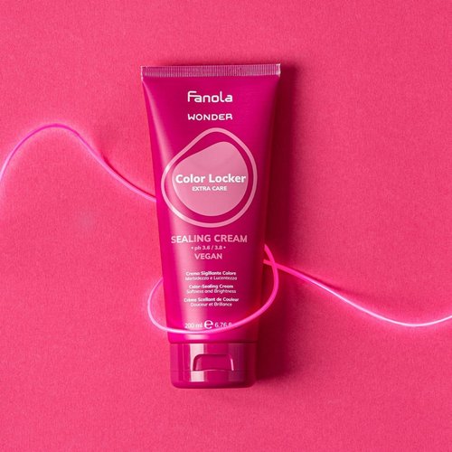 Fanola Wonder Color Locker Sealing Cream for Hair Color Protection - Lock in Hair Shine & Vibrance and Perfect Your Service - Nourishing Protectant for Salon & Home Use (16.2 oz)