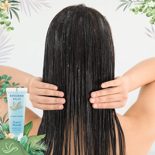 BERGMAN KELLY - Hotel Conditioner - 1 fl oz, 100 PK, Tropical Waterfall - Delight Your Guests with Invigorating and Refreshing Hotel Size Conditioner - Small Size Travel Amenities in Bulk