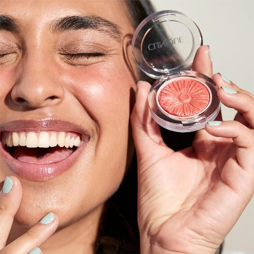 Clinique Cheek Pop Blush - Long-Lasting, Buildable Formula for Vibrant, Natural Color