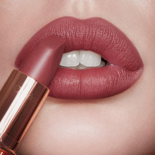Charlotte Tilbury Matte Revolution Lipstick - Long-Lasting, Buildable Color & Nourishing Formula - Creamy Texture