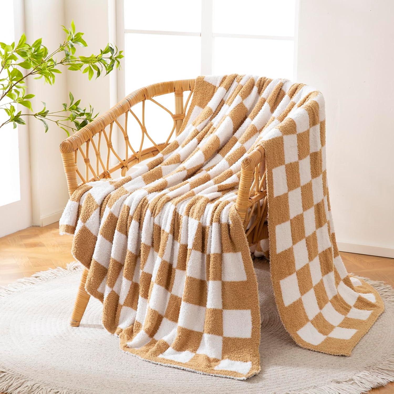 YIRUIO Checkered Knit Throw Blanket - Ultra Soft Reversible Microfiber | Cozy Fluffy Home Decor