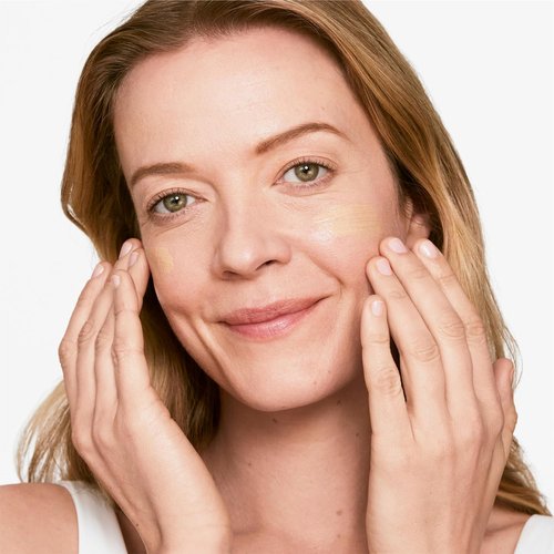 Clinique City Block Sheer Daily Face Protector SPF 25 - Lightweight & Oil-Free for Sensitive Skin