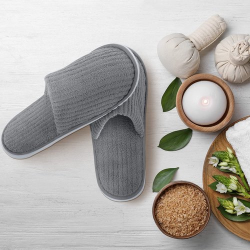 Elcoho 12 Pairs Closed Toe Spa Slippers Reusable Slippers Coral Fleece Washable Disposable Home Slippers for Women Men Guests Hotels House Slippers Housewarming Indoors Bathroom Party Traveling, Grey