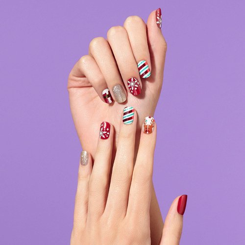 Dashing Diva Gloss Nail Strips - Santa's Helper | UV Free, Chip Resistant, Long Lasting Stickers | Contains 32 Nail Wraps, 1 Prep Pad, 1 File