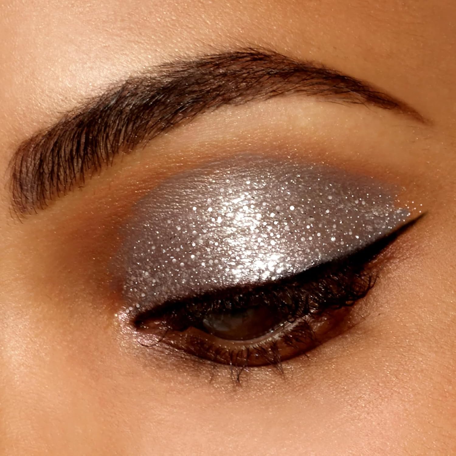 Stila Glitter And Glow Liquid Eye Shadow - Stunning Metallic Finish | Long-Lasting Formula