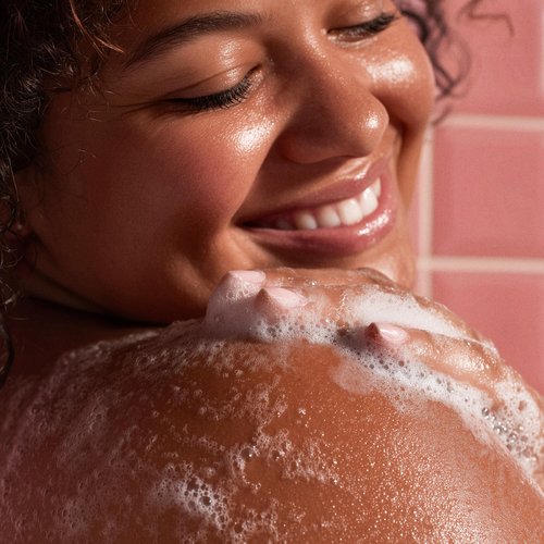 Kinship Gentle Moisturizing Body Wash for Sensitive Skin | Eczema Relief & Hydration for Dry Skin | Vanilla Body Soap, 13 oz