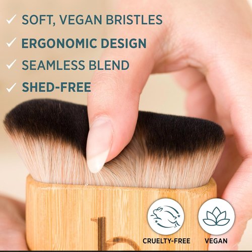 Ultra Soft Self Tanner Brush - Kabuki Applicator for Streak-Free Sunless Tan | Easy to Clean & Durable