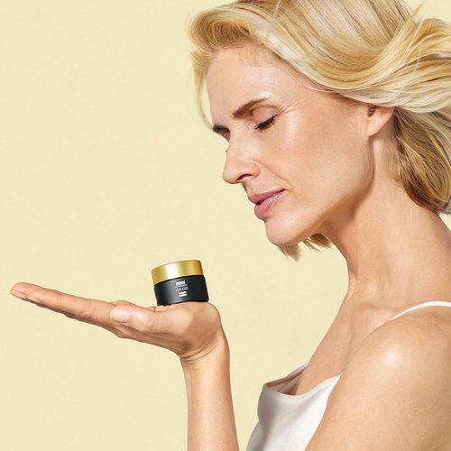ISDIN Isdinceutics Vital Eyes - Night Eye Cream with Melatonin & Cooling Applicator for Wrinkles