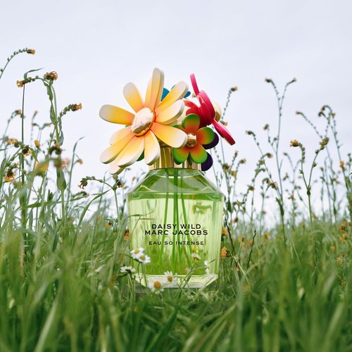 Marc Jacobs Daisy Wild Intense Eau de Parfum - Adventurous Floral Women's Fragrance - Notes of Banana Blossom, Jasmine & Tuberose