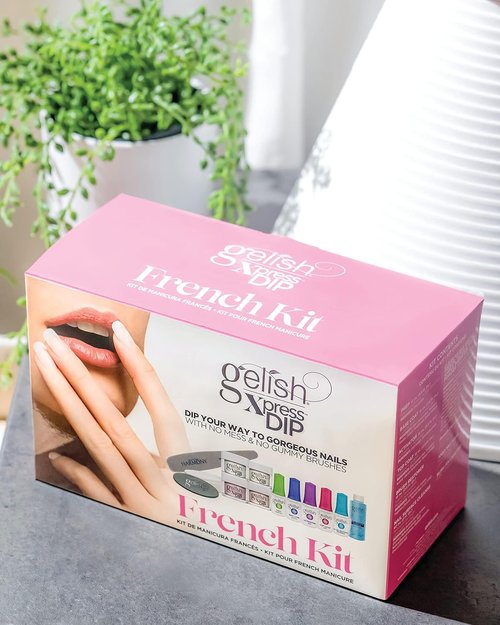 Gelish Xpress Dip N Brush French Kit - Chip-Proof Nail Dip Powder for 21+ Days of Wear | Easy Application