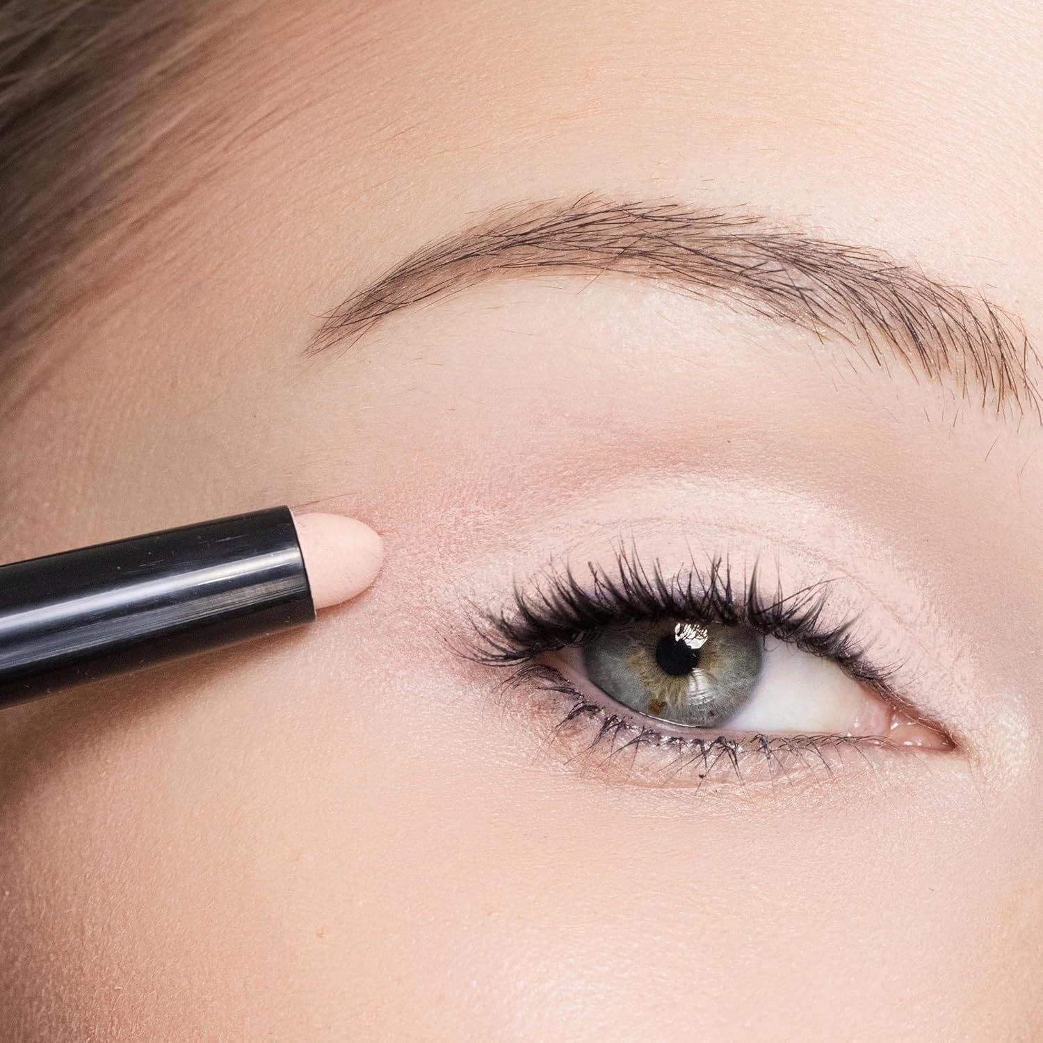 Trish McEvoy 24-Hour Eyeshadow Stick & Liner - Long-Wearing, Crease-Proof Cream Formula | 0.058 oz / 1.64 g