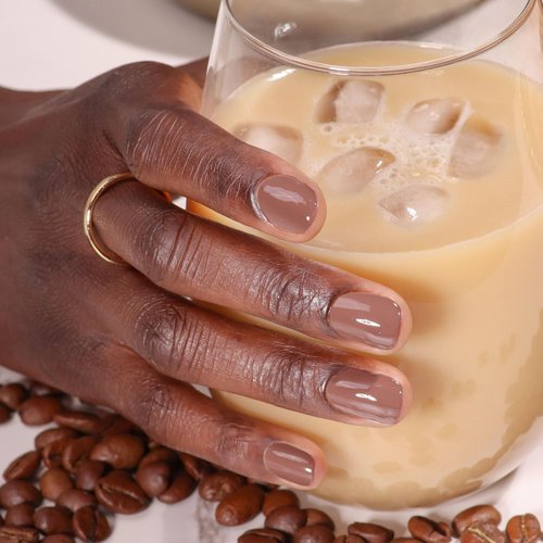 LONDONTOWN lakur Nail Polish – Gel-Like Shine, Long-Lasting Color, Strengthens & Hydrates Nails with 21+ Free Clean Formula and Pro-Contour Brush, Dirty Chai, 0.4 Fl Oz
