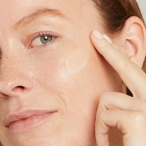 No7 Restore & Renew Multi Action Serum - Anti-Aging Face & Neck Treatment with Collagen Peptides & Hyaluronic Acid (1.69 Oz)