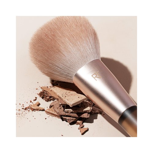 Hazy Finish Powder Brush by Real Techniques