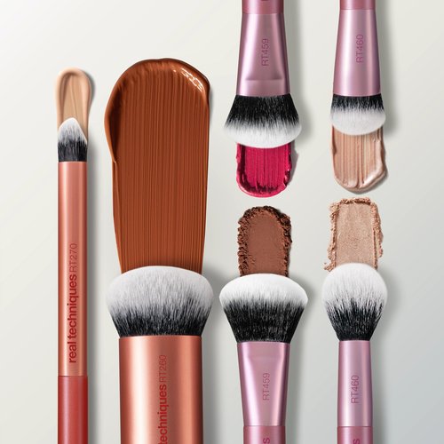 Real Techniques Full Beat Makeup Brush Set, 4 Piece Brush Kit for Foundation, Concealer, Blush, Contour, Highlight & Powder Blending, Travel Set, Soft UltraPlush Bristles, Cruelty-Free
