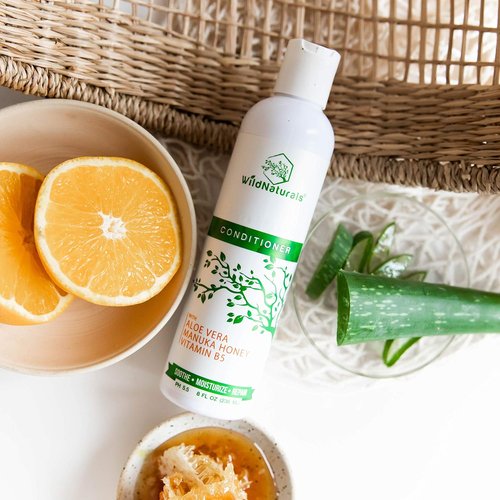 Skiennix Natural Hydrating Conditioner - Sulfate-Free Dandruff Relief with Aloe Vera & Manuka Honey | Ideal for Oily & Curly Hair, Promotes Hair Growth