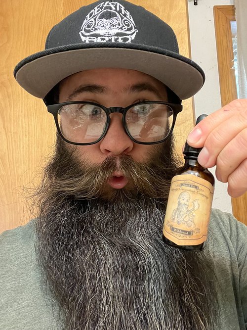 Beard Oil 1oz | Growth & Conditioning Serum for Men | Beard Softener & Nourishing Care | Benefits for a Thicker, Healthier-Looking Beard Appearance | Best Natural Beard Oil | Wildwood