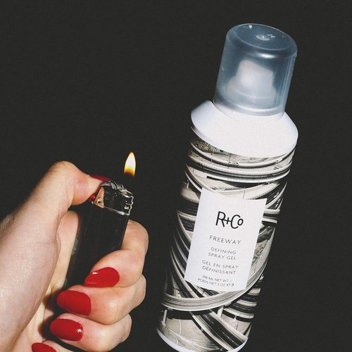 R+Co Freeway Defining Spray Gel - Amplifies Volume & Texture | Vegan & Cruelty-Free | 5 Fl Oz