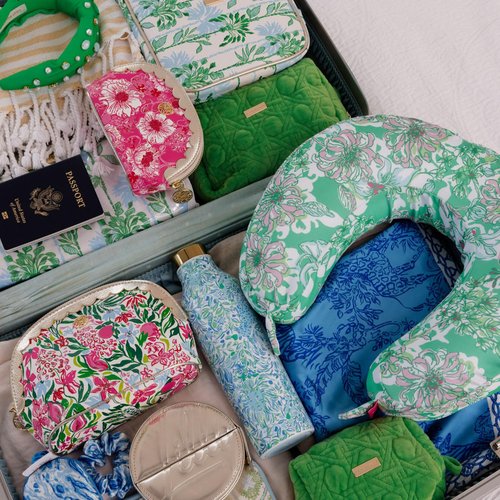 Lilly Pulitzer Gold Quilted Zipper Pouches, Cute Cosmetic Case for Women, Travel Toiletry Bag, Small Pouch Bag for Supplies, Set of 2, Makeup or Toiletries (Peninsula Green)