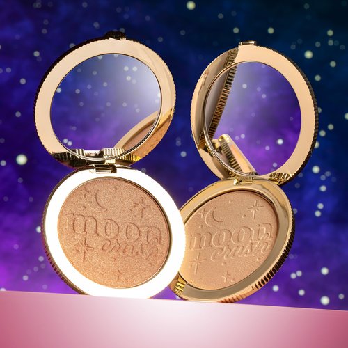 Too Faced Moon Crush Highlighter | Sheer, Powder, Glossy Glow, Highlighter Makeup 0.24 Ounce, Shooting Star