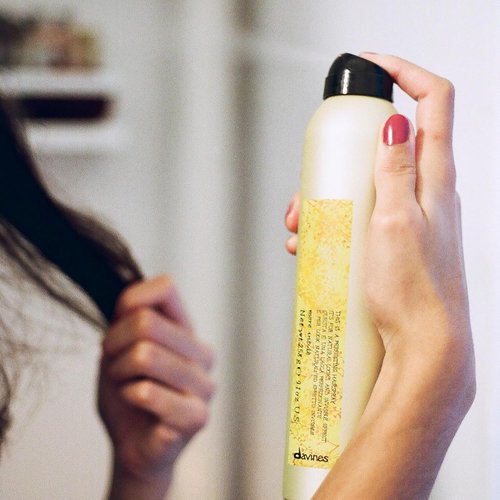 Davines Perfecting Hairspray - Medium Hold with Invisible Finish | Ultra-Fine Mist, 10.14 Fl Oz