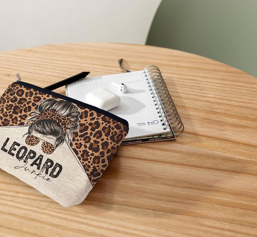 Ayxvt Retro Western Cowgirl Leopard Country Girl Sunglasses Cosmetic Bag Decorative Women's Makeup Bag Zipper Pouch Travel Toiletry,Gifts for Women Western Teen Girls Cowgirls