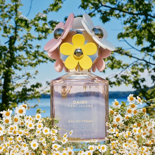 Marc Jacobs Daisy Eau So Fresh Eau de Toilette - Fresh Floral Women's Perfume with Raspberry & Wild Rose Notes