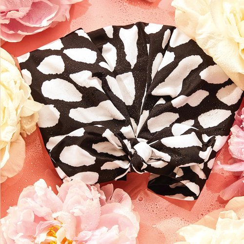 GRACE & COMPANY Luxury Shower Cap - 100% Waterproof, Reusable & Breathable | Casablanca Design