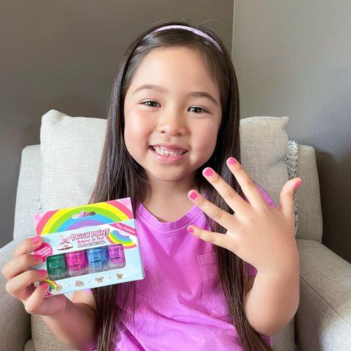 Piggy Paint | 100% Non-Toxic Girls Nail Polish | Safe, Cruelty-free, Vegan, & Scented for Kids | Rainbow 4 Polish Box Gift Set