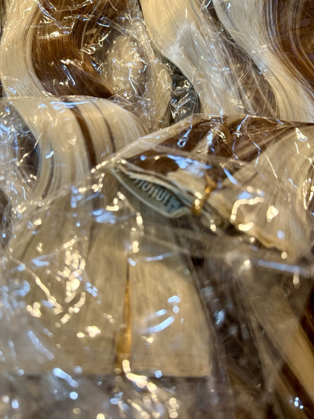 10 Pack Clip-In Hair Extensions Blonde & Brown 22 Inch Sealed Packs