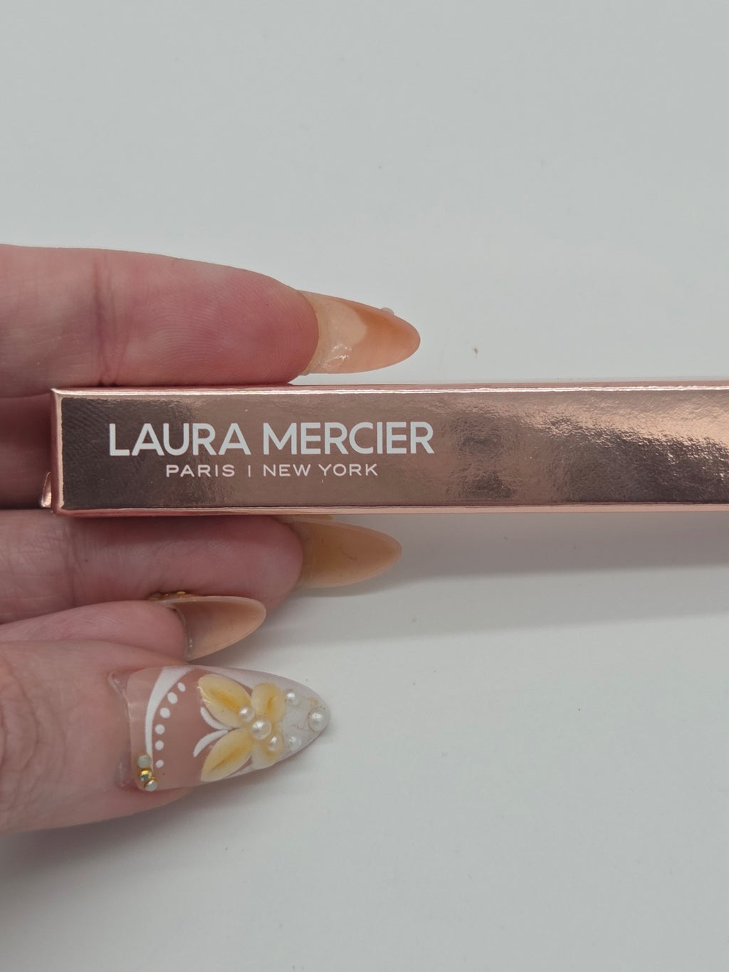 Cream Eyeshadow Stick - Multiple Shades for Long-Lasting, Blendable Eye Looks