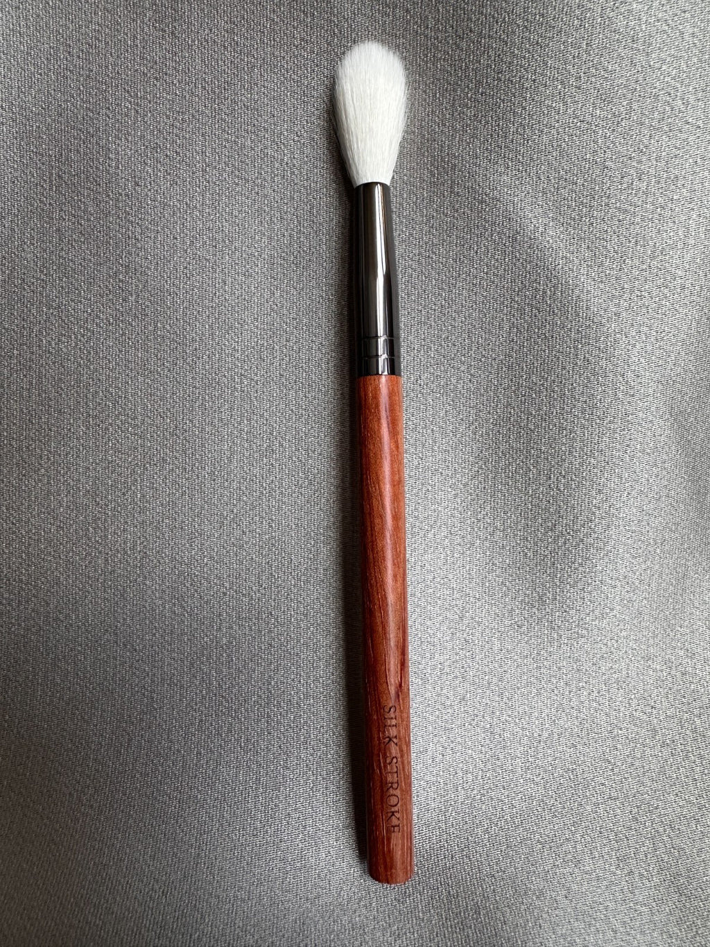 Goat Hair Highlighter Contour Brush – Precision Face Makeup Tool