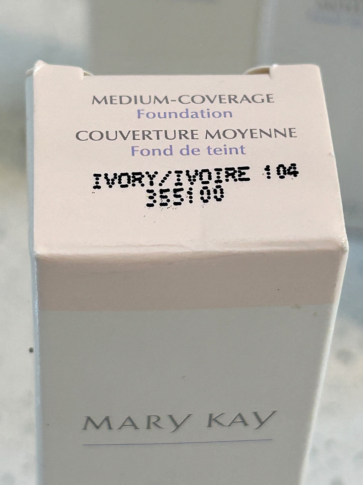 Mary Kay Medium Coverage Foundation - 1 fl oz | Oil-Free, Normal to Oily Skin