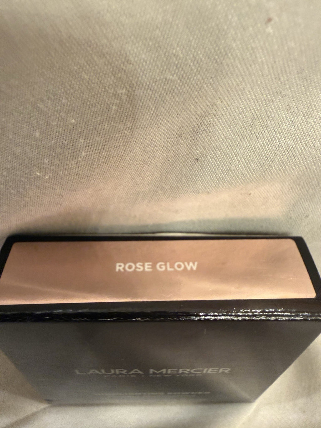 Highlighting Powder Rose Glow - Universal Face Highlighter for All Skin Tones
