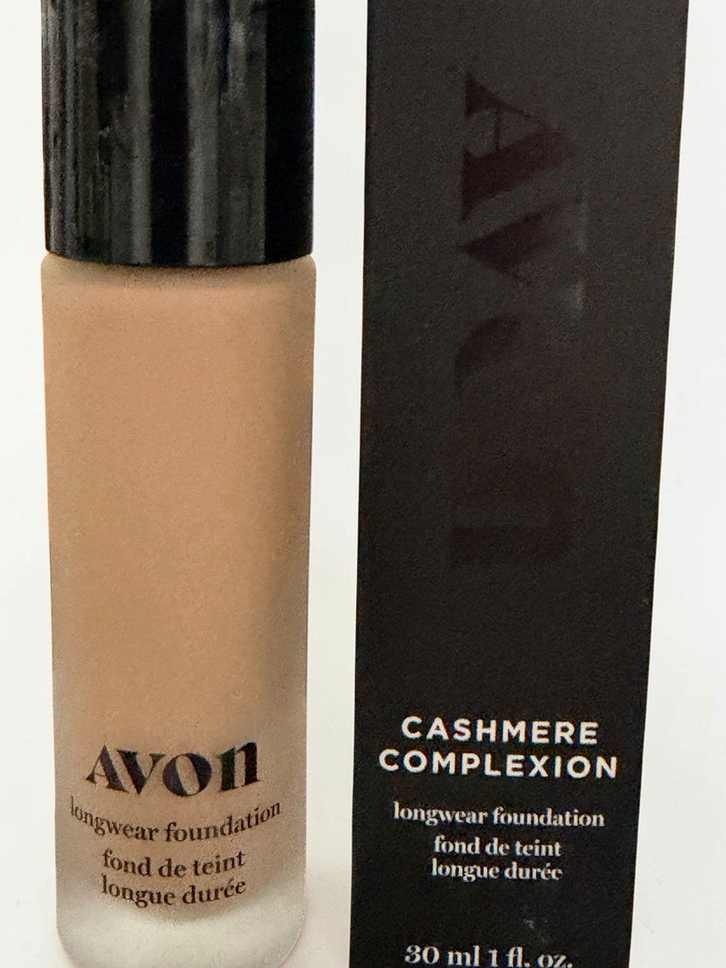 Longwear Foundation with 24-Hour Coverage - Cashmere Complexion