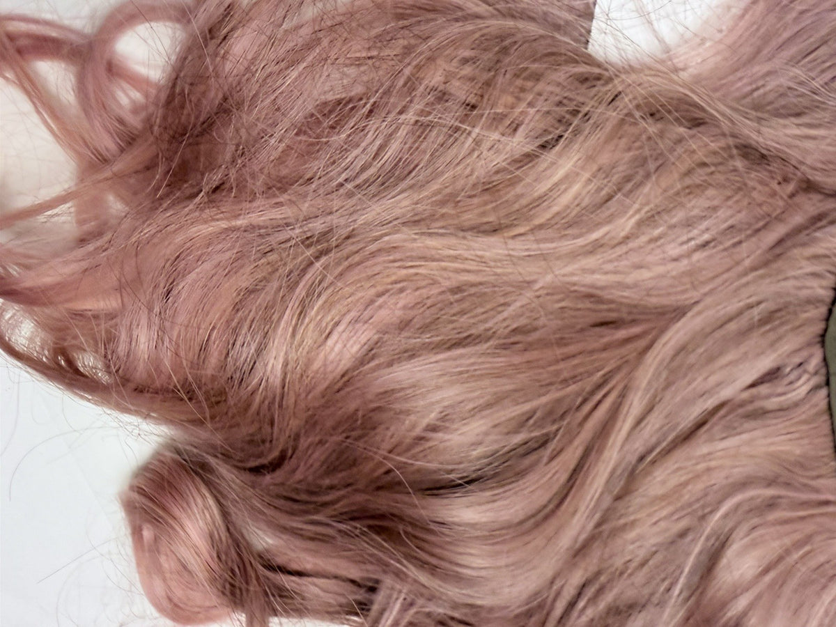Long Pink Ombre Wavy Wig 26 Inch Synthetic Hair with Middle Part & Adjustable Cap