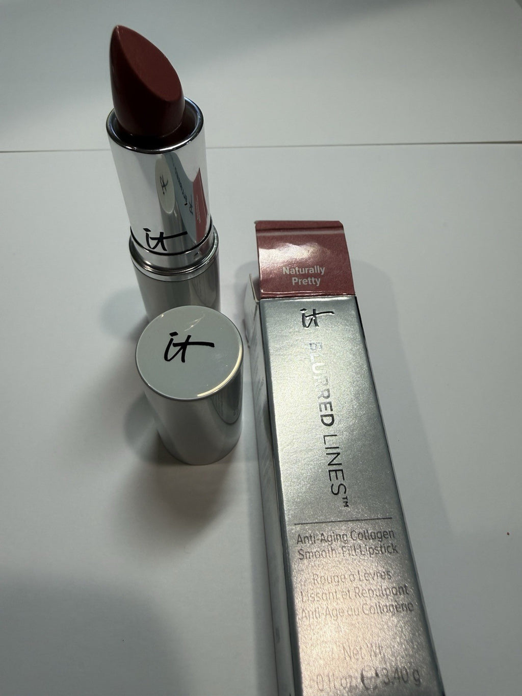 IT Cosmetics Blurred Lines Lipstick Naturally Pretty - New In Box