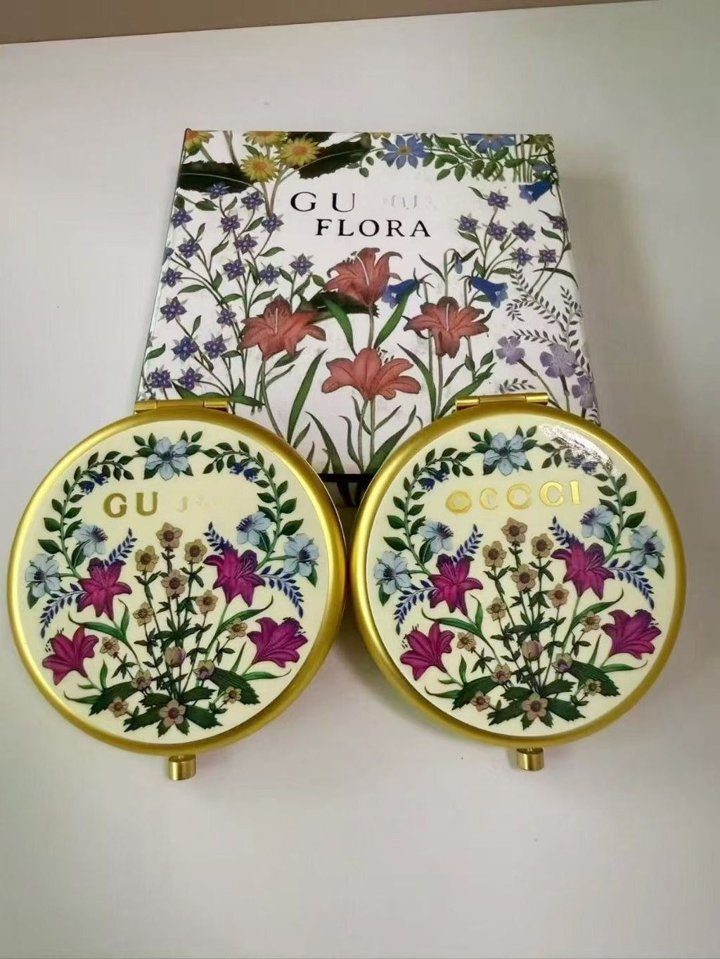 Floral Pattern Compact Mirror for Beauty and Gift Packaging