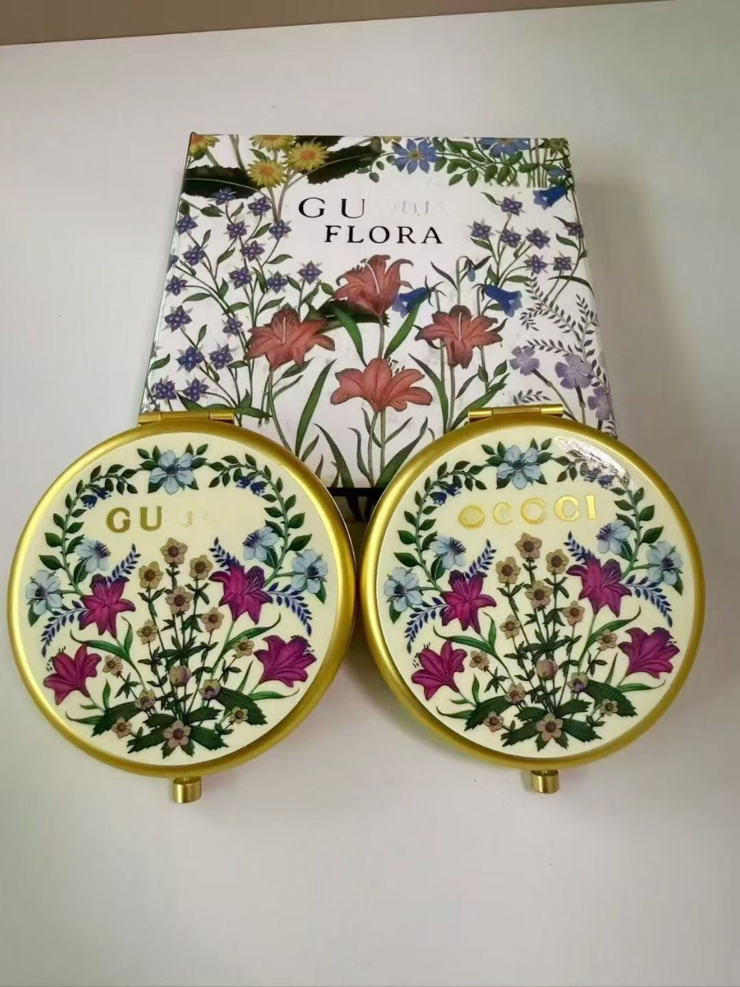 Floral Pattern Compact Mirror for Beauty and Gift Packaging