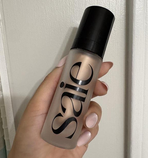 Saie Lightweight Dewy Illuminator – Multi-Shade Gel Highlighter